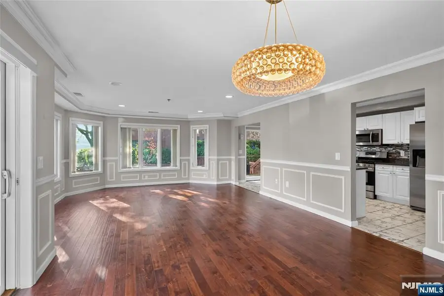 304 Smith Court 304, Edgewater, NJ 07020 - #2