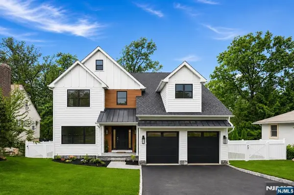 35 Sycamore Avenue, Livingston, NJ 07039