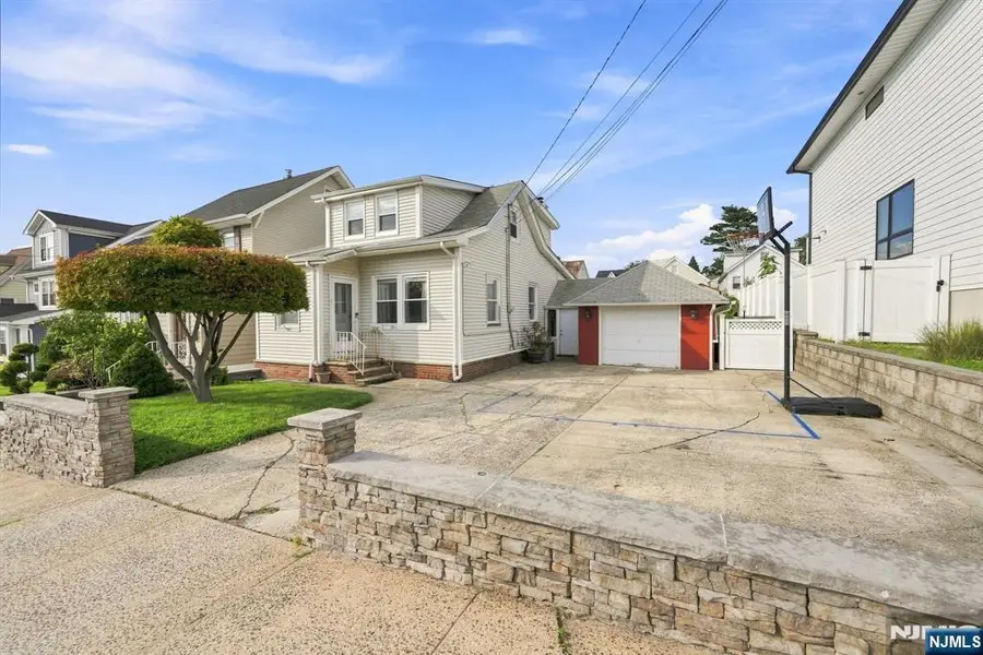 114 Melrose Avenue, North Arlington, NJ 07031 - #2