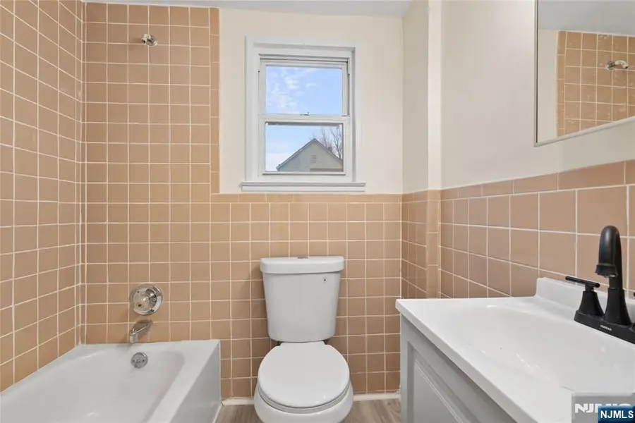 33-35 Delaware Street, Elizabethport, NJ 07206 - #3
