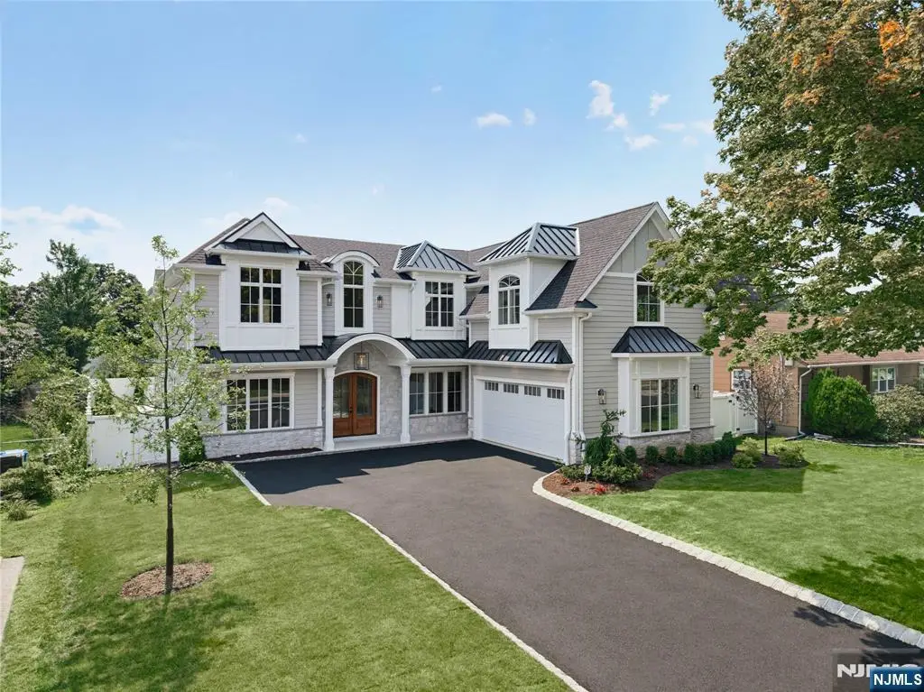 92 Oliver Road, Paramus, NJ 07652 - #1