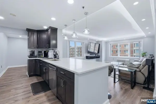 5312 City Place 5312, Edgewater, NJ 07020