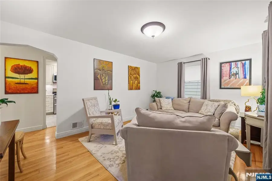 102 Sherwood Street, Clifton, NJ 07013 - #3