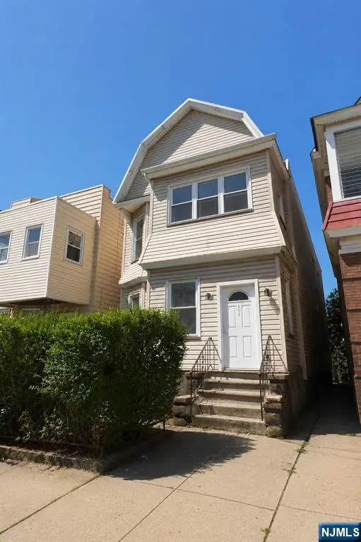 143 Pearsall Avenue, Jersey City, NJ 07305
