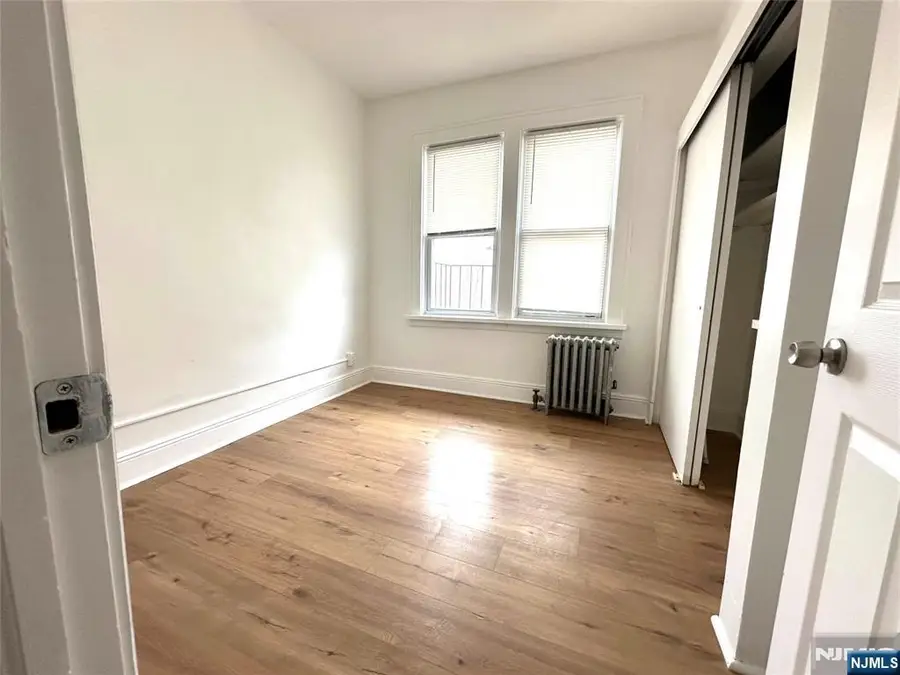 257 Roff Avenue, Palisades Park, NJ 07650 - #3