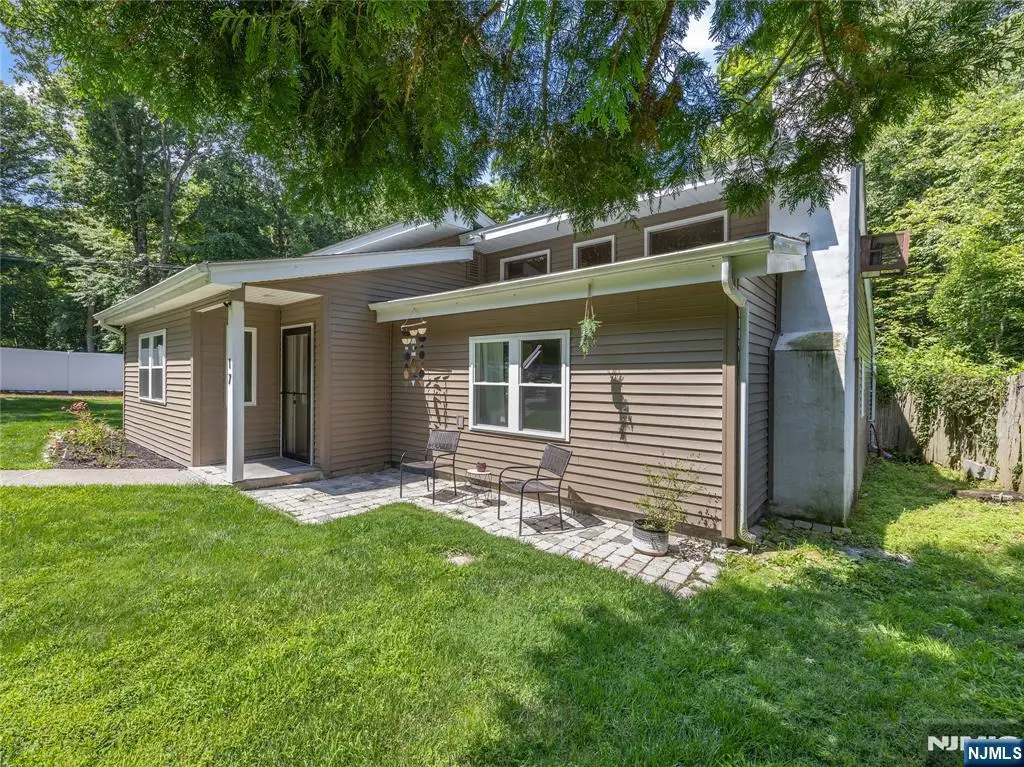 17 Birch Drive, Highland Lakes, NJ 07422 - #1