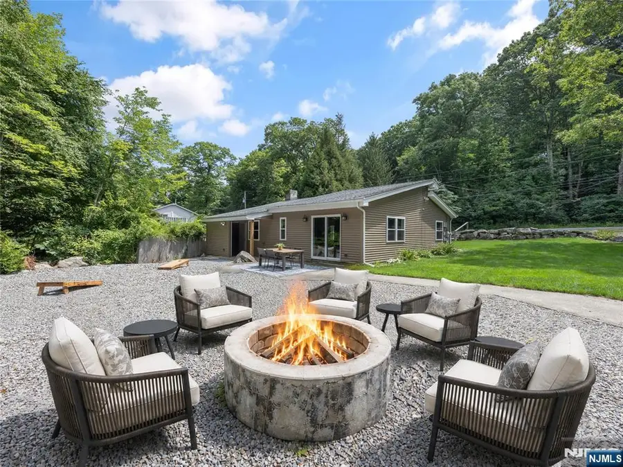 17 Birch Drive, Highland Lakes, NJ 07422 - #2