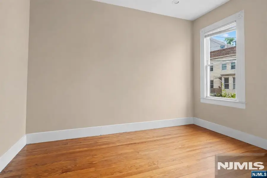 522 26th Street, Union City, NJ 07087 - #2
