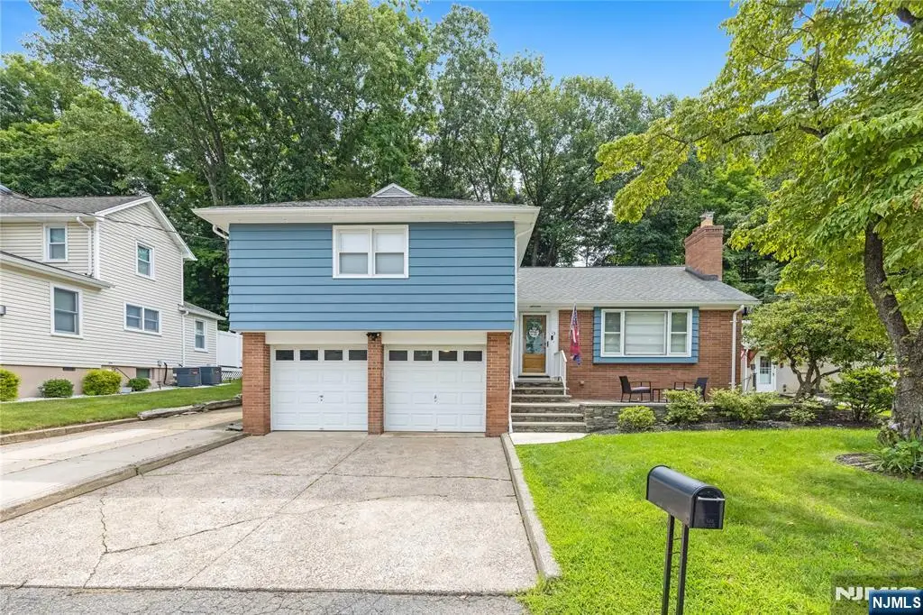 13 15 East Street, Wanaque, NJ 07465 - #1