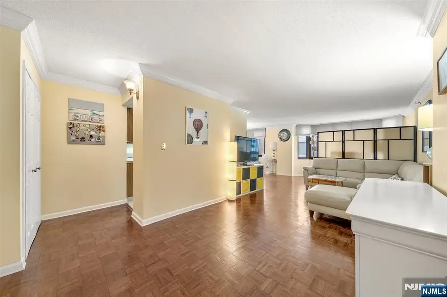 326 Prospect Avenue 8J, Hackensack, NJ 07601 - #2