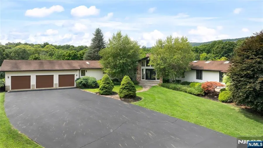 90 Phillips Road, Branchville, NJ 07826 - #2