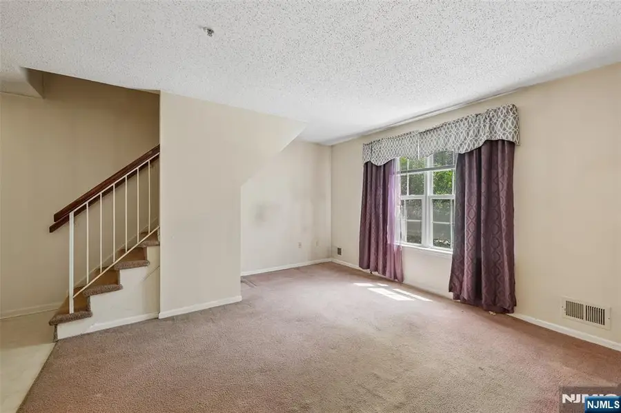 144 Prestwick Way 144, Edison, NJ 08820 - #3