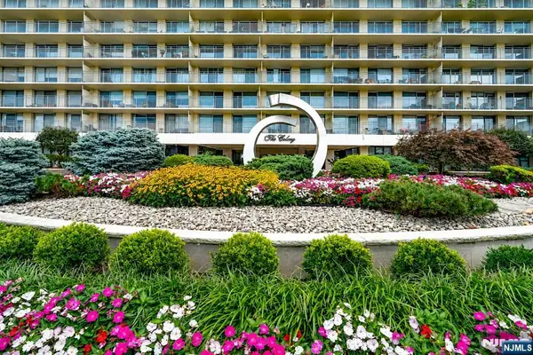 1530 Palisades Avenue 18K, Fort Lee, NJ 07024