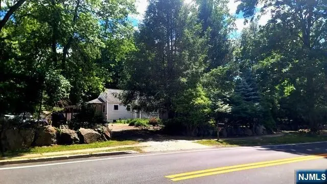 93 Old Tappan Road, Old Tappan, NJ 07675 - #1