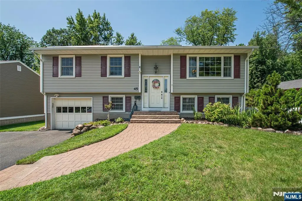 45 Erie Avenue, Midland Park, NJ 07432 - #1