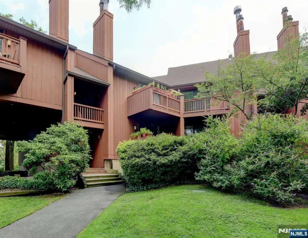 590 Sanderling Court 590, Secaucus, NJ 07094 - #1