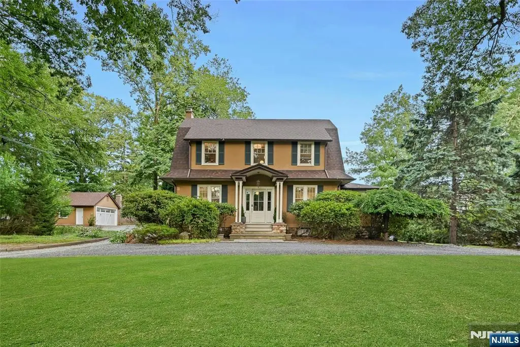 31 4 Th Street, Park Ridge, NJ 07656 - #1
