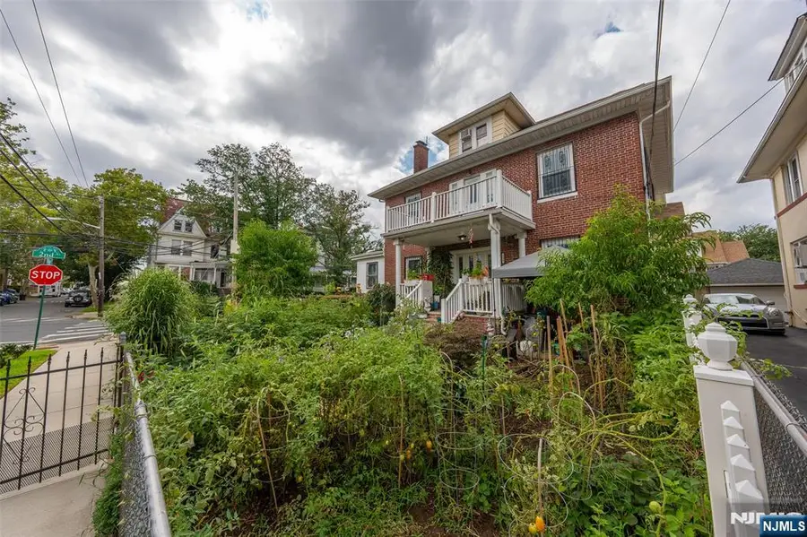 300-302 Ridge Street, Newark, NJ 07104 - #3