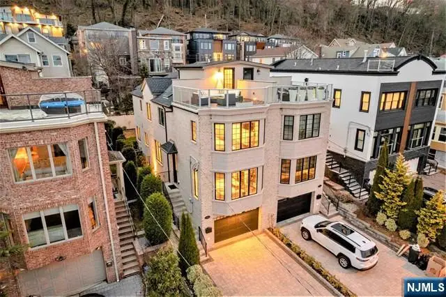 48 Myrtle Avenue, Edgewater, NJ 07020 - #2