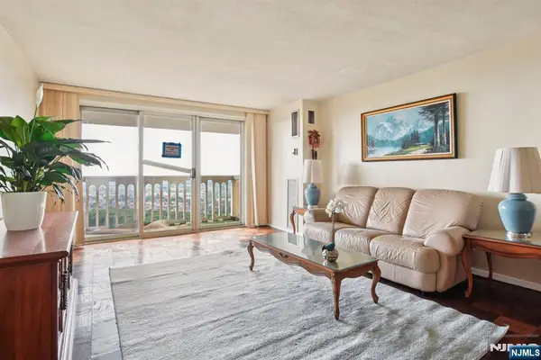 555 North Avenue 25K, Fort Lee, NJ 07024