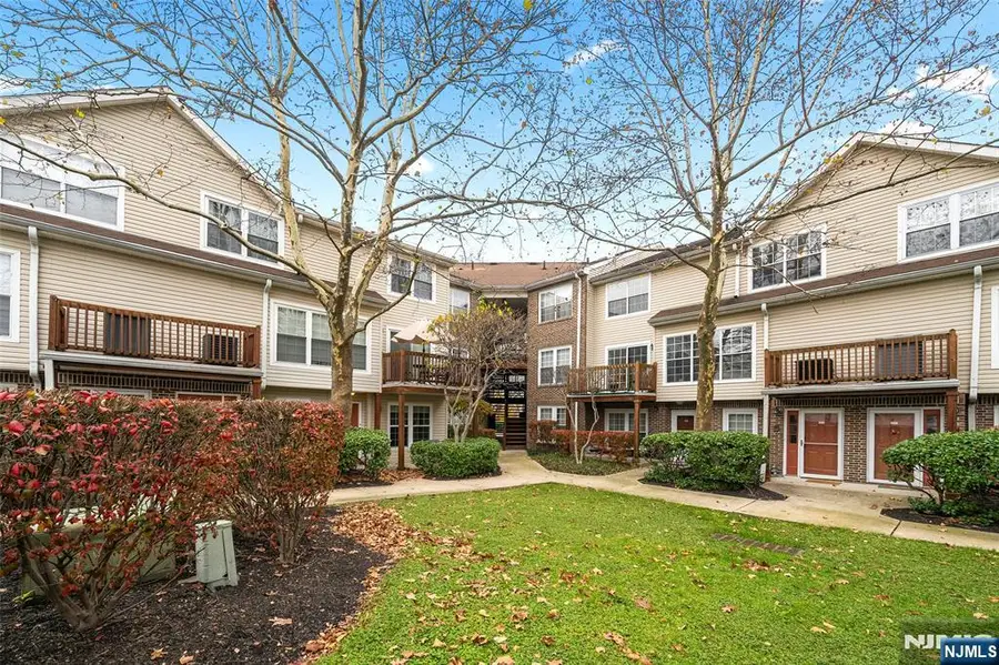 1420 Westgate Drive 8109, Fort Lee, NJ 07024 - #3