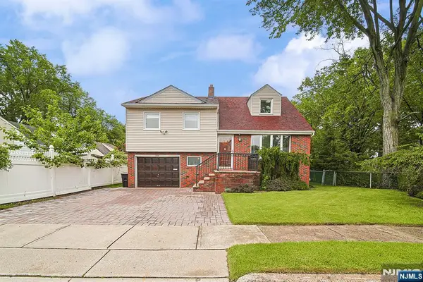 728 Lancaster Road, Ridgefield, NJ 07657