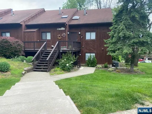 5 Sugar Loaf Court 8, Vernon, NJ 07462 - #3