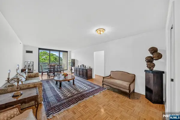 900 Palisade Avenue 3D, Fort Lee, NJ 07024