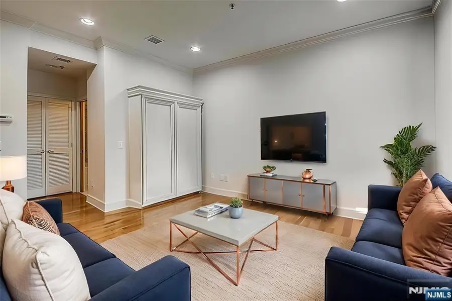 61 Grand Street 2F, Jersey City, NJ 07302 - #2