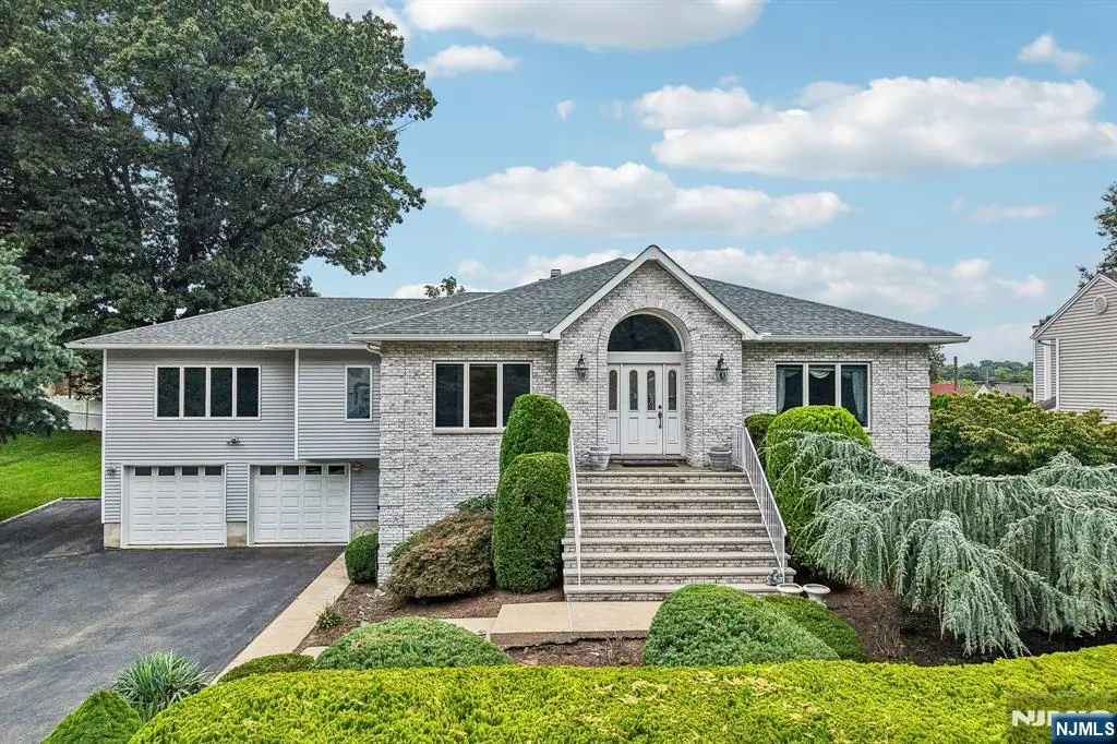 19 Brook Hollow Court, Hawthorne, NJ 07506 - #1