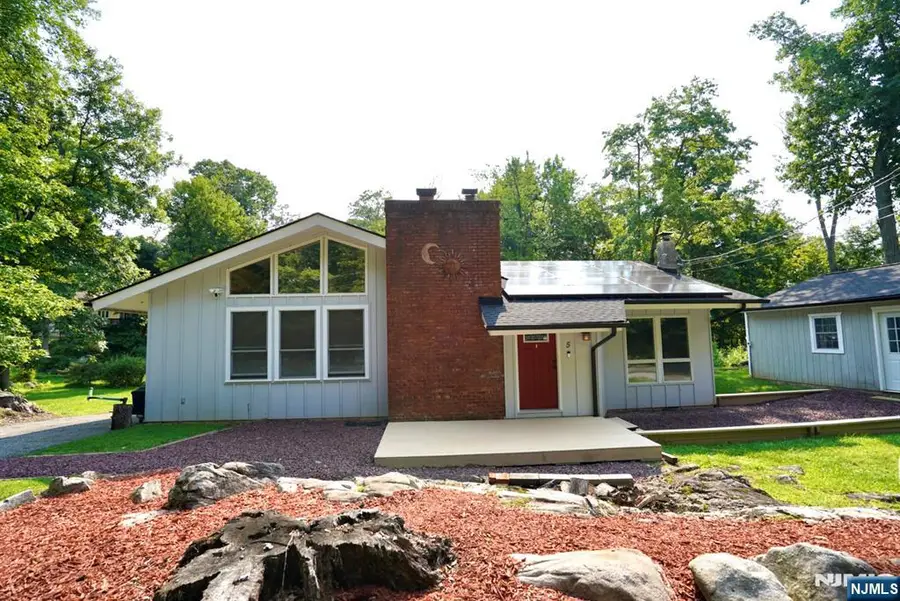 5 Woodlawn Drive, Byram, NJ 07821 - #2