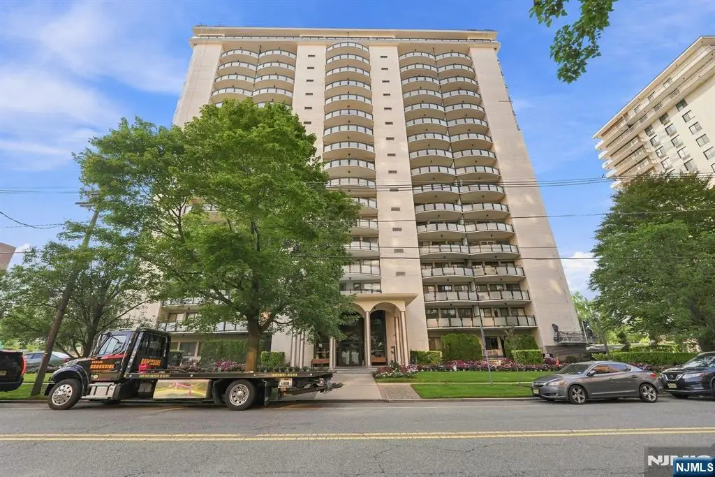 125 Prospect Avenue 18D, Hackensack, NJ 07601 - #1