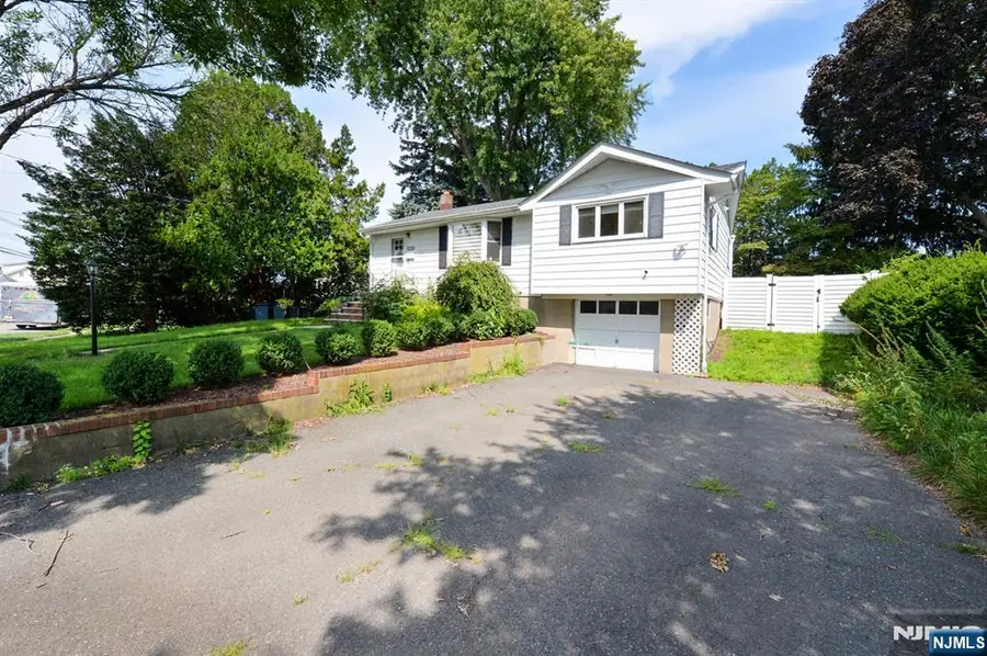 8-51 Henderson Boulevard, Fair Lawn, NJ 07410 - #2