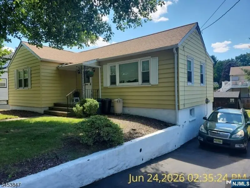 11 Bullens Avenue, Wayne, NJ 07470 - #1