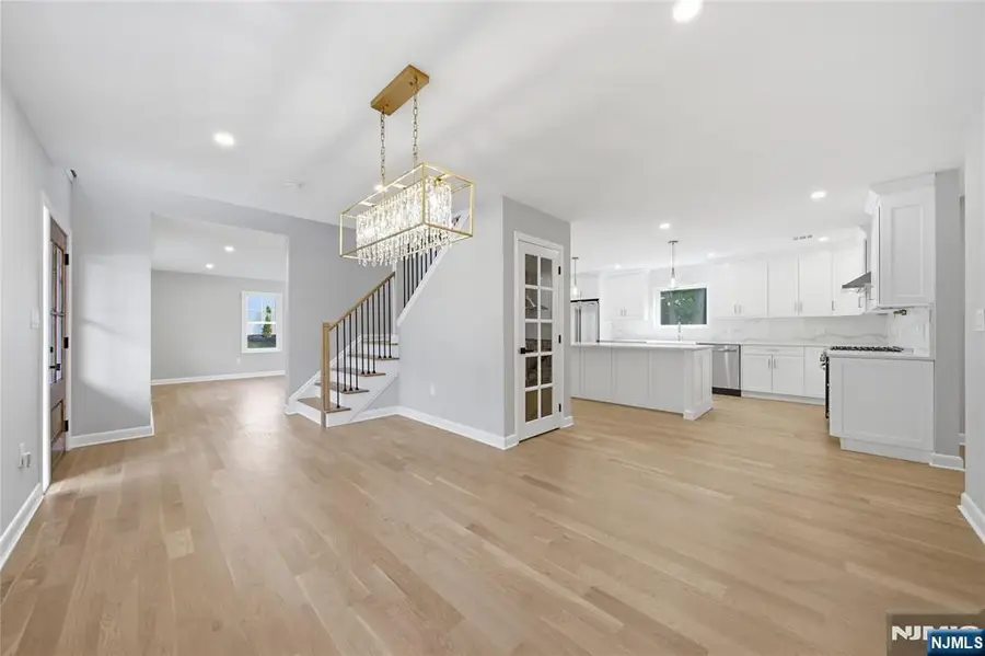 182 W Grand Avenue, Park Ridge, NJ 07656 - #2
