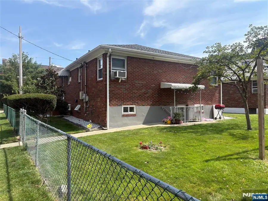 100 Crescent Avenue, Cliffside Park, NJ 07010 - #3