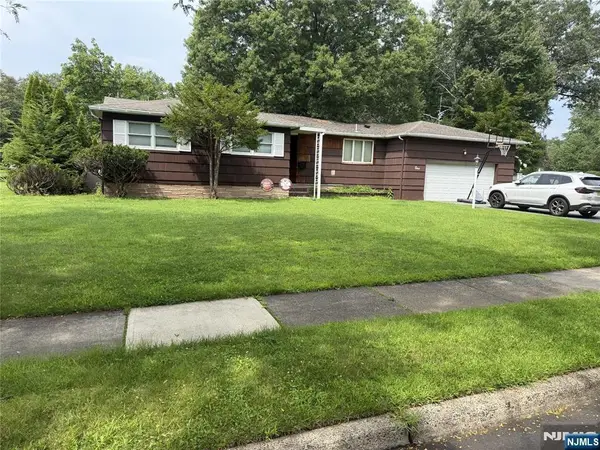 1 Raleigh Lane, Wayne, NJ 07470