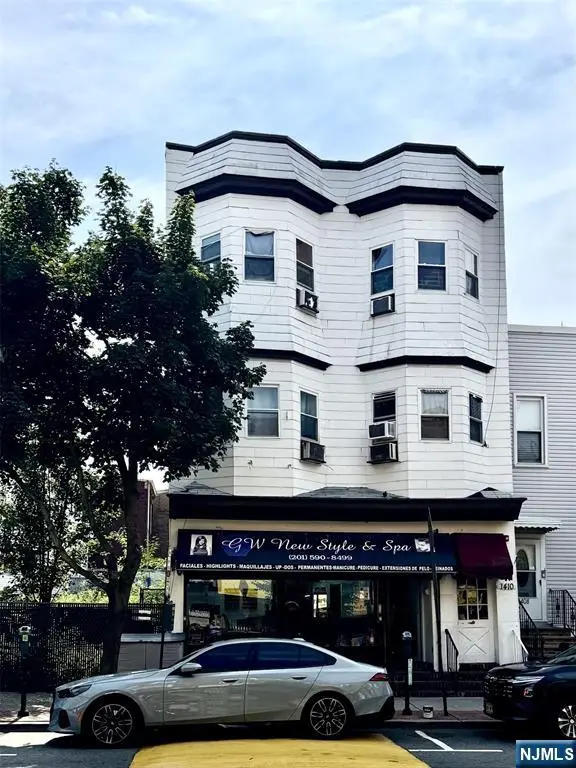 1410 Summit Avenue, Union City, NJ 07087