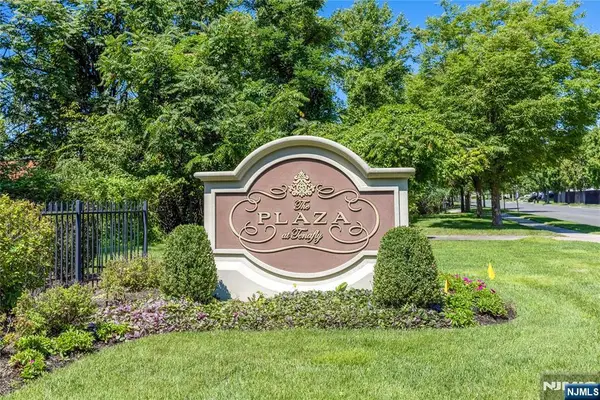 1310 The Plaza 1310, Tenafly, NJ 07670
