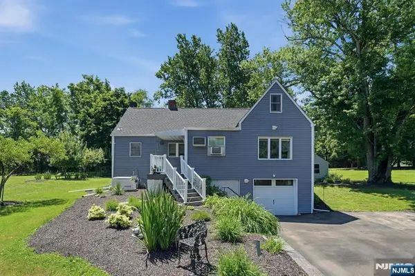 81 Sergeantsville Road, Flemington, NJ 08822