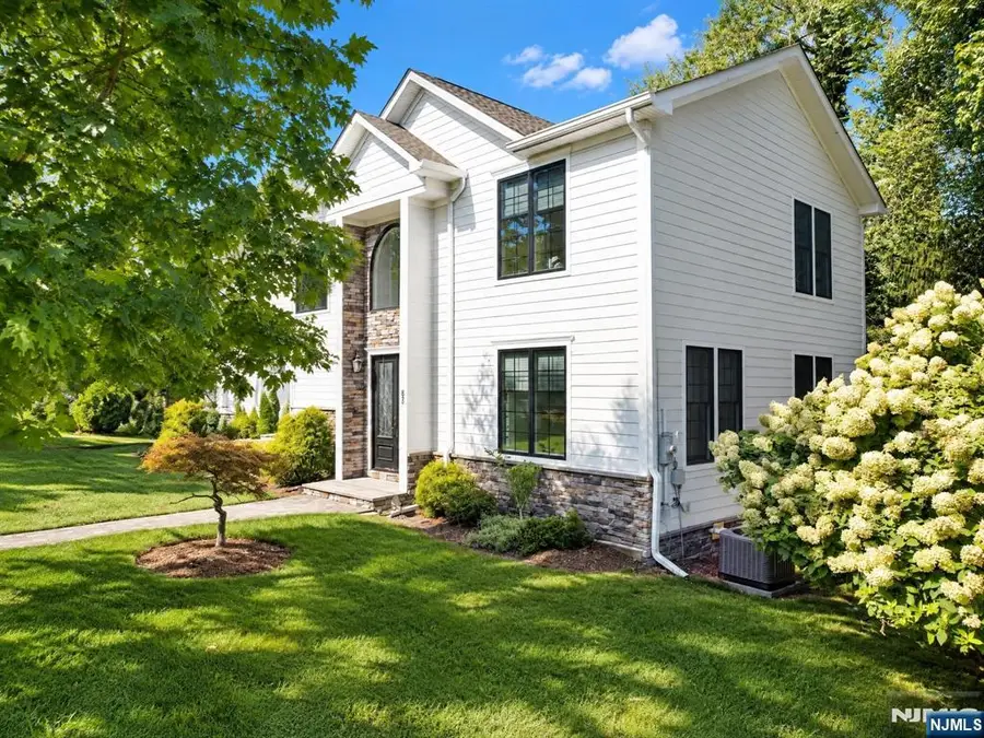 83 Holland Avenue, Demarest, NJ 07627 - #3
