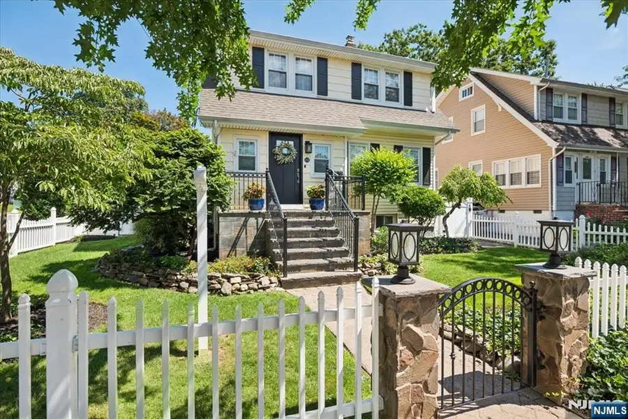 211 Walnut Avenue, Bogota, NJ 07603 - #2