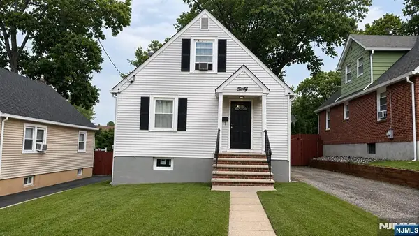 40 Seminole Avenue, Dumont, NJ 07628