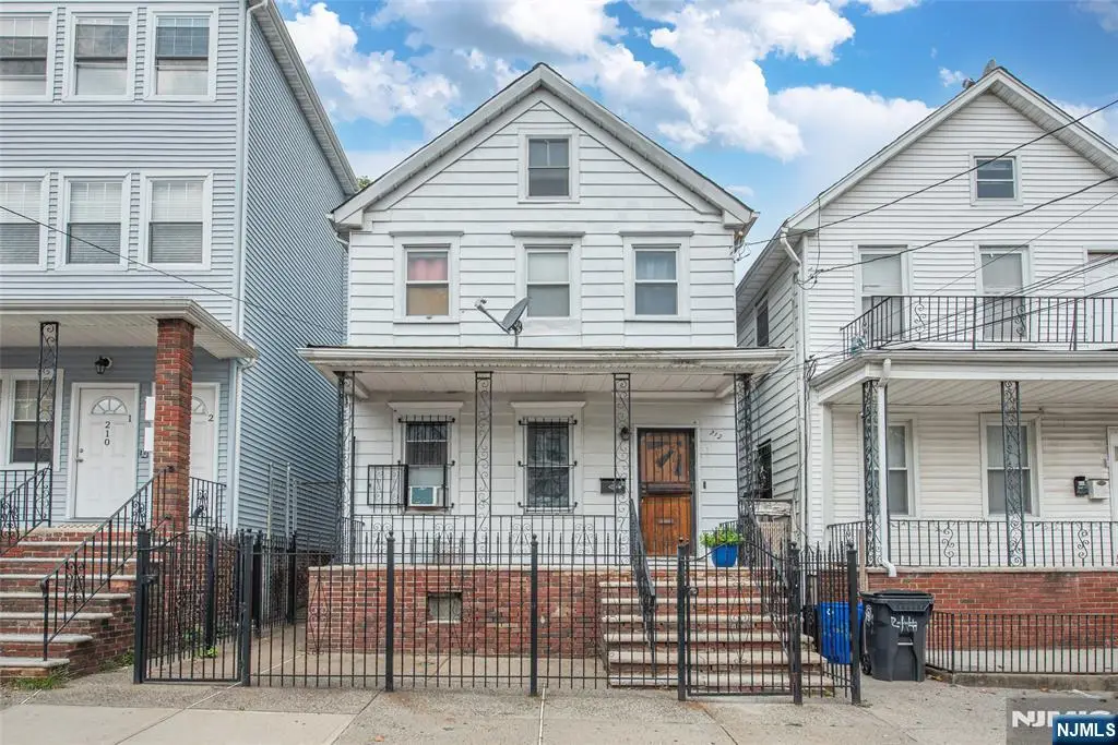 212 Garside Street, Newark, NJ 07104 - #1