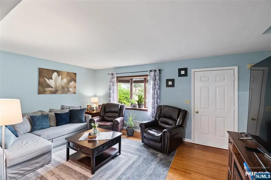 46 Linwood Avenue, Midland Park, NJ 07432 - #3
