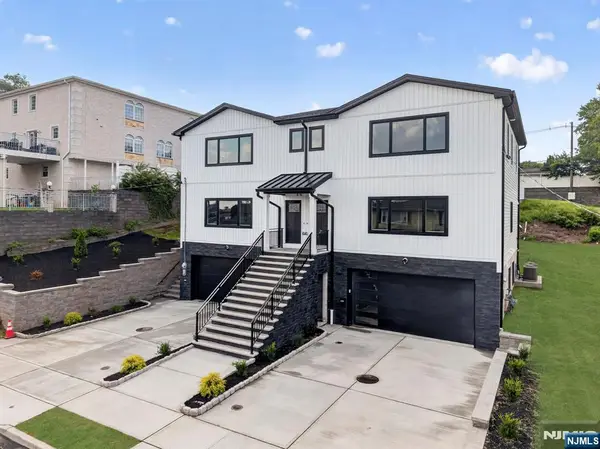 85-87B Echo, Elmwood Park, NJ 07407
