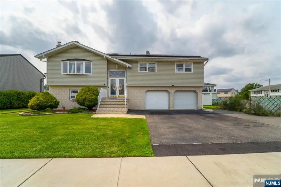5 La Rosa Drive, Little Ferry, NJ 07643 - #3