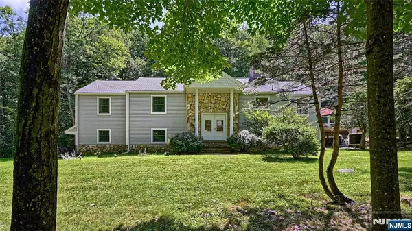 460 Laurel Lane, Kinnelon Borough, NJ 07405