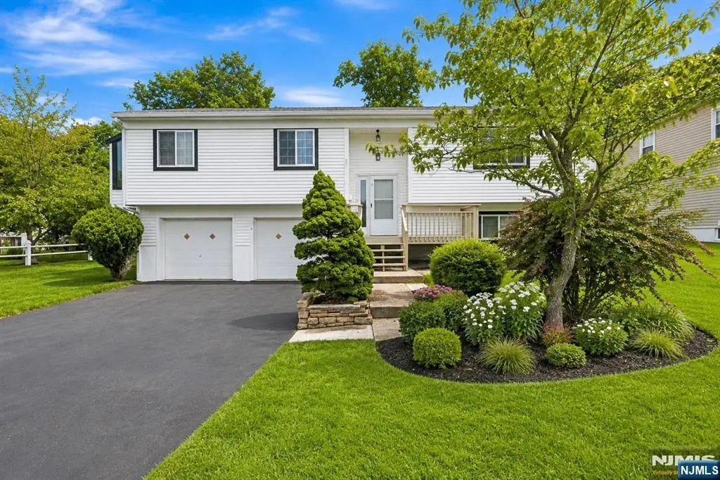 17 Lunn Avenue, Bergenfield, NJ 07621 - #1