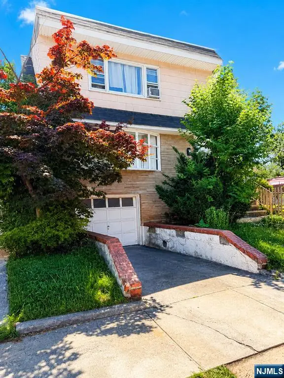 52 Valley Street, Newark, NJ 07106 - #2